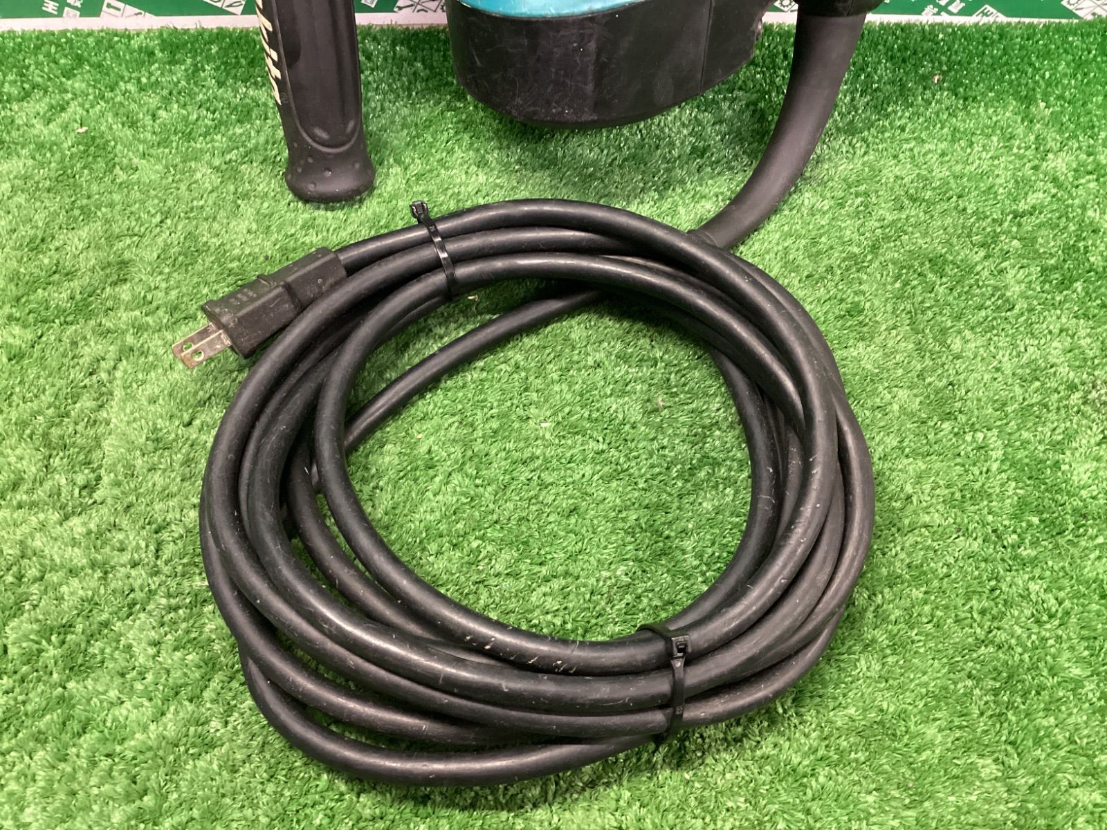  makita マキタ 35ｍｍハンマドリル 六角軸 HR 3530 電動ハンマードリル ドリル ドライバー レンチ