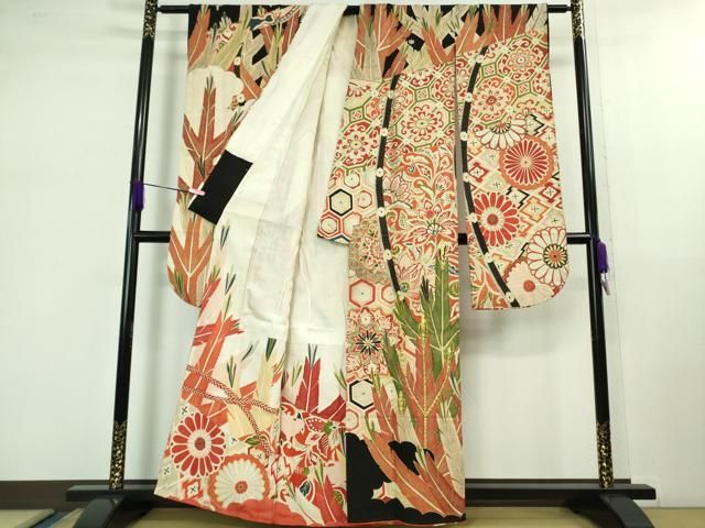 平和屋着物■極上　アンティーク　大正ロマン　振袖　駒刺繍　几帳菊葉文　黒地　金彩　逸品　DZAB1013kh5 平和屋着物□極上 アンティーク 大正ロマン 振袖 駒刺繍 几帳菊葉文 黒地