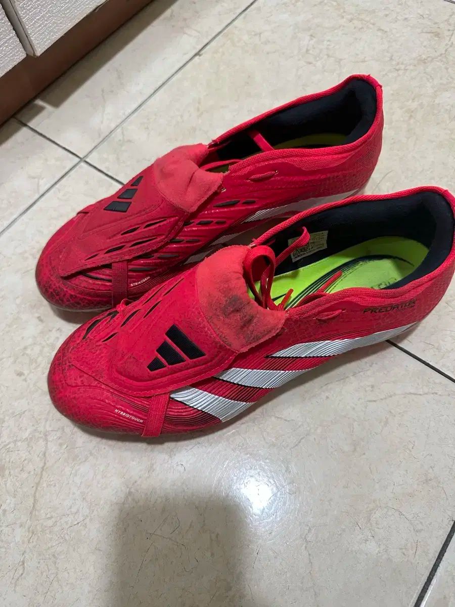 プレデター プロ MG AG サッカーシューズ 260