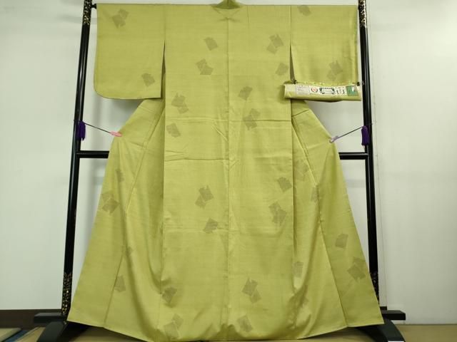平和屋着物 上 結城紬 平織 100亀甲 飛び亀甲柄 破れ色紙重ね 苗色地 証紙付き kh 5