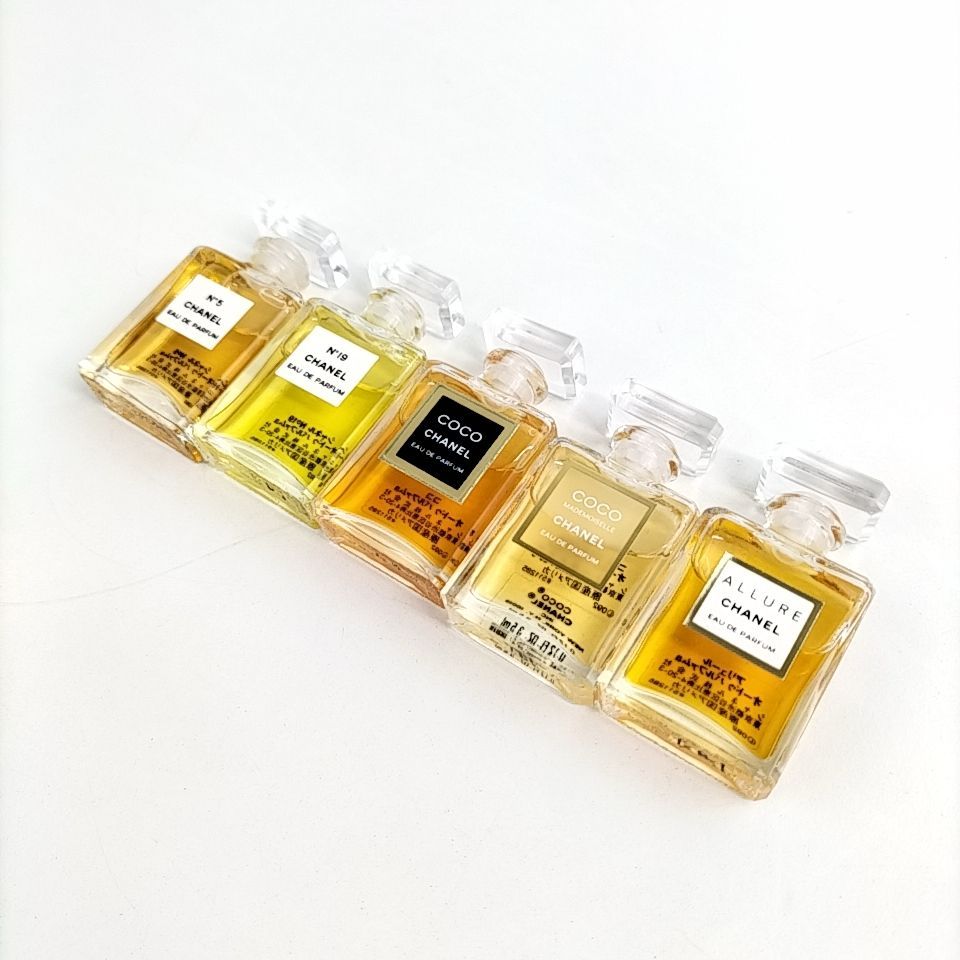  CHANEL T 304 A-1 3.5 ml × 5 シャネル フレグランス ワードローブ N°5 N°19 COCO MADEMOISELLE ALLURE EDP BT 香水 香水(女性用) 香水
