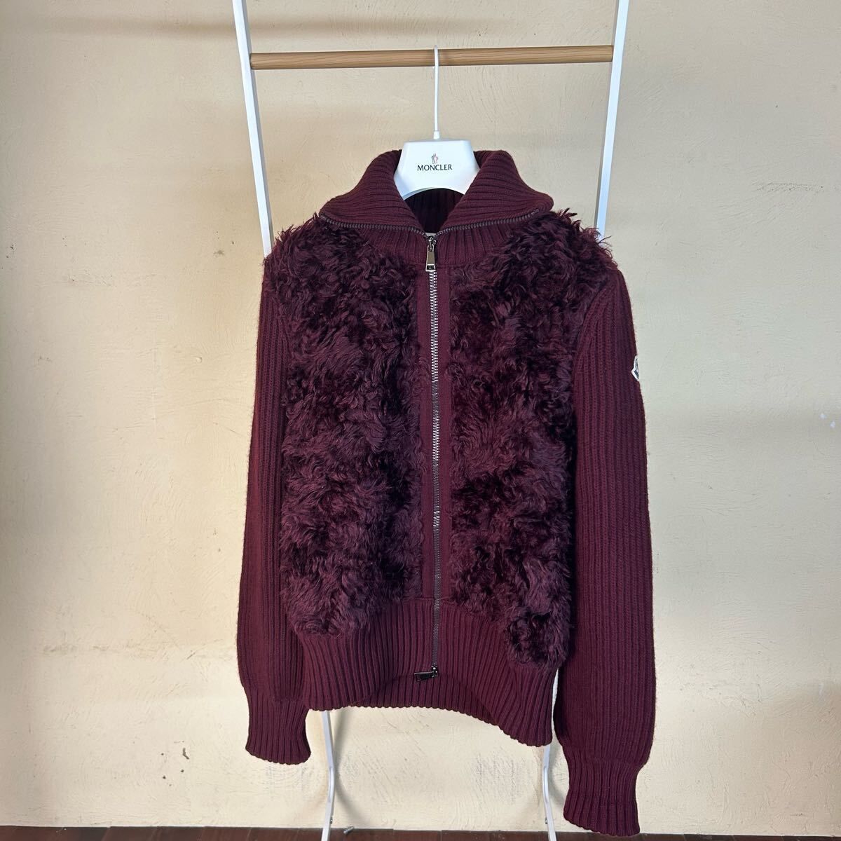MONCLER モンクレールニットファー カーディガン赤茶系S ジップアップ 美品】【レア】MONCLER モンクレールニットファー カーディガン赤茶系S