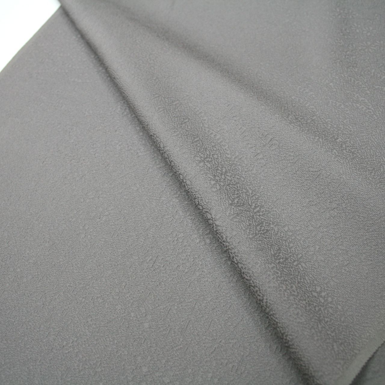 正絹 色無地 八掛付 グレー 反物 着尺 地模様