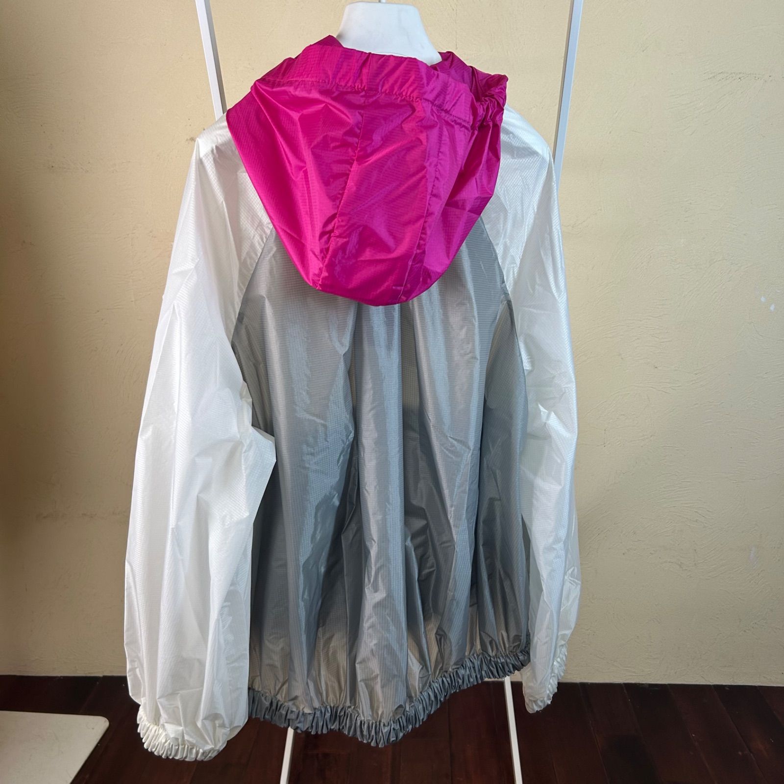 MONCLER モンクレールナイロンジャケットパーカー薄手3FUCHISIA