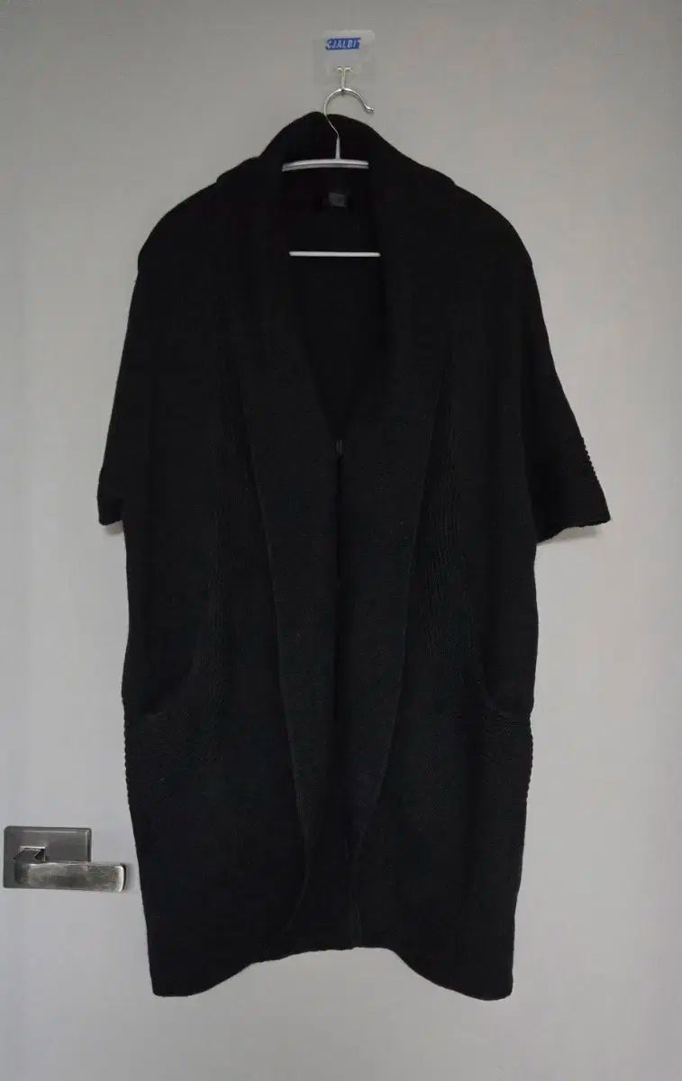 00 システム黒半袖ロングカーディガン