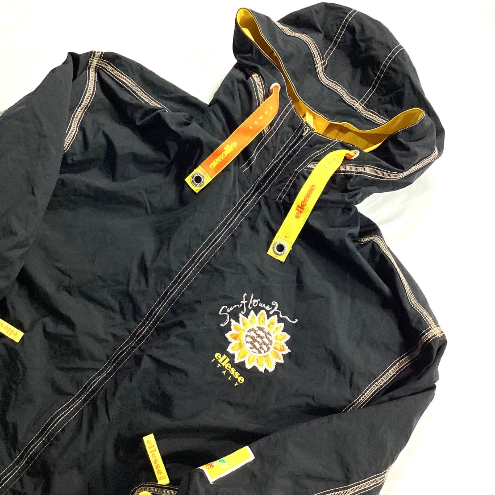 【激カワ】ellesse エレッセ　スノボ　スキー　ウェア　ひまわり ellesse エレッセ スキーウェア ジャケット 希少 ひまわり ブラック
