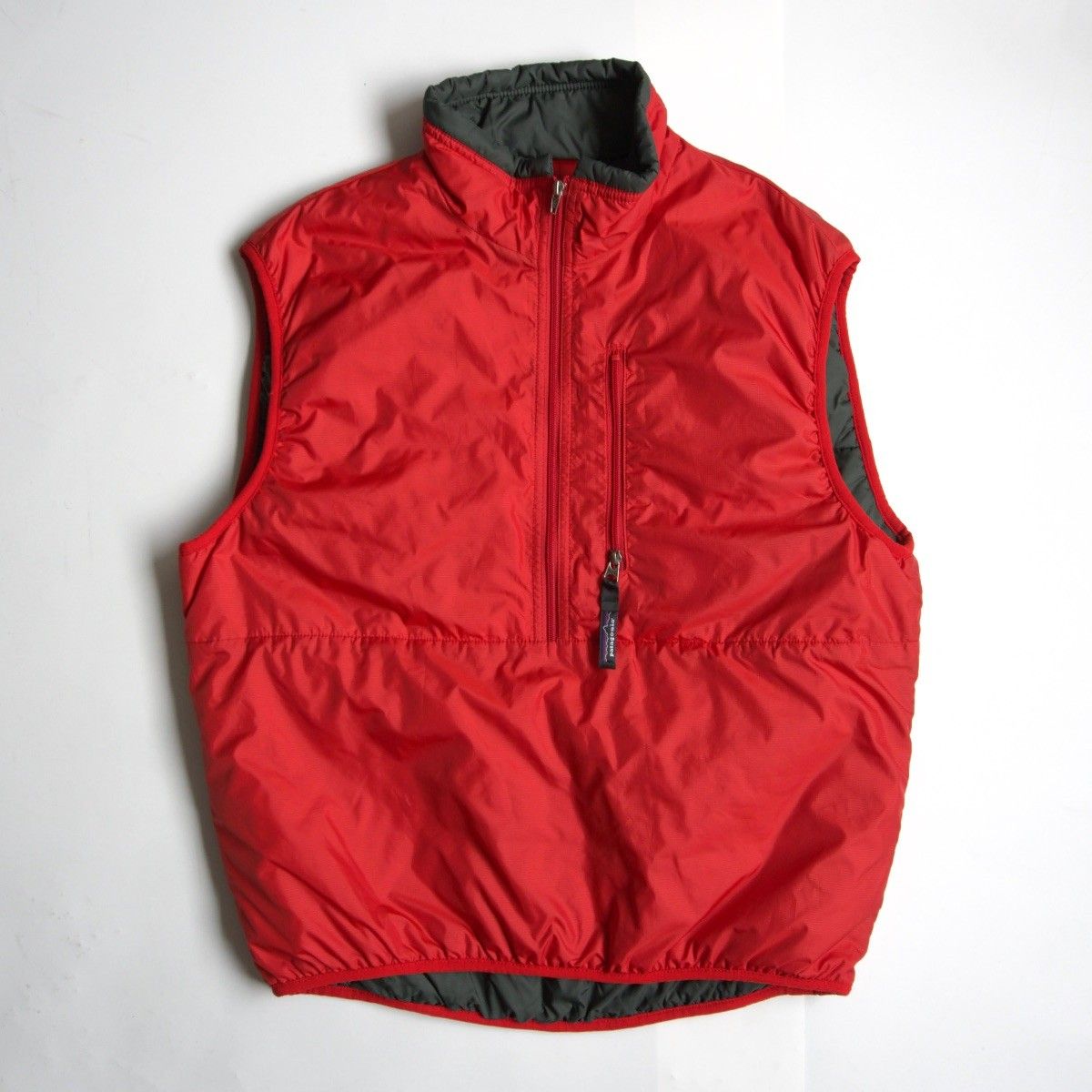 00s PATAGONIA パフボールベスト 84014FA01 S レッド プルオーバー ナイロン パタゴニア 25110070