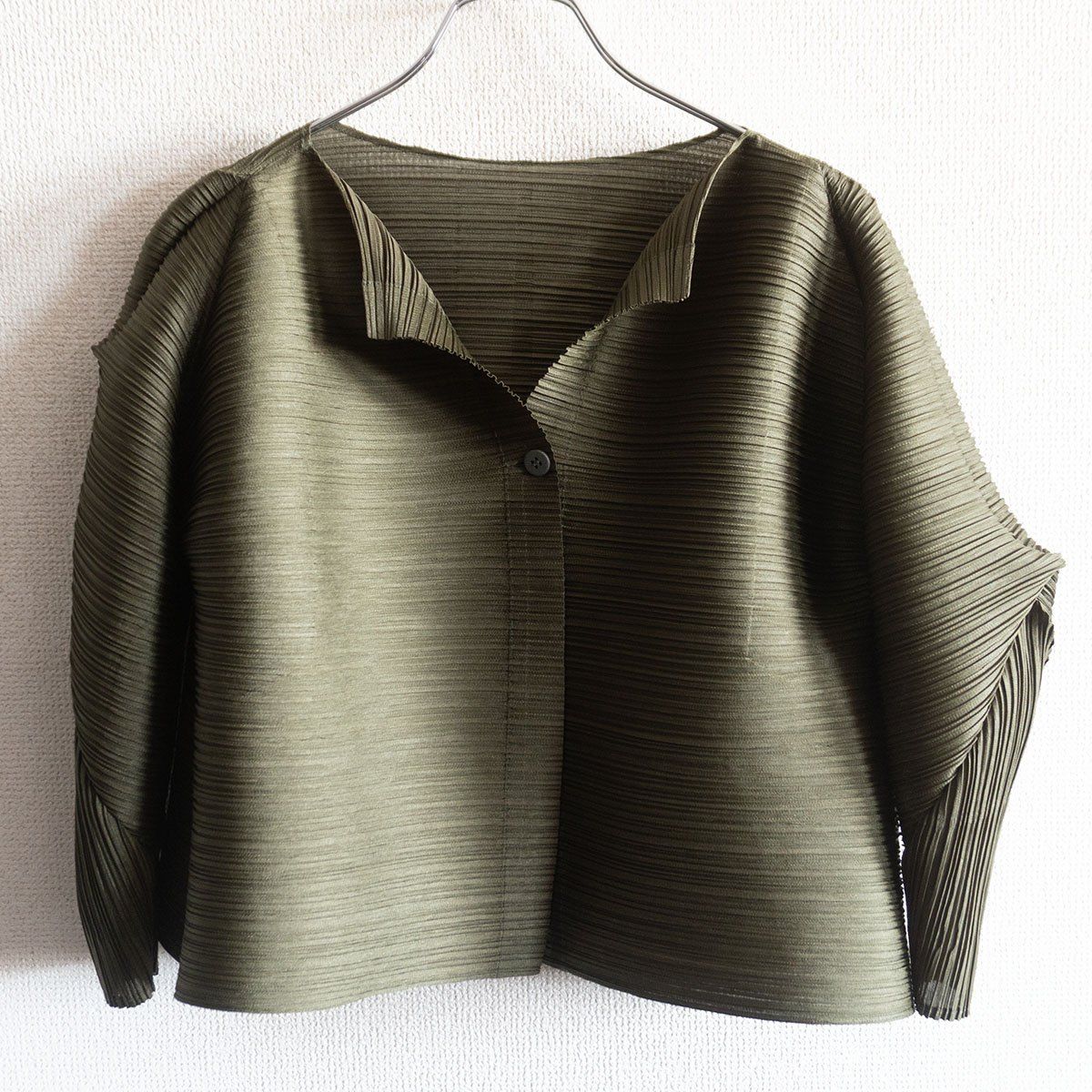 PLEATS PLEASE 横プリーツ ブラウス カットソー プリーツプリーズ ISSEY MIYAKE イッセイミヤケ 25110082