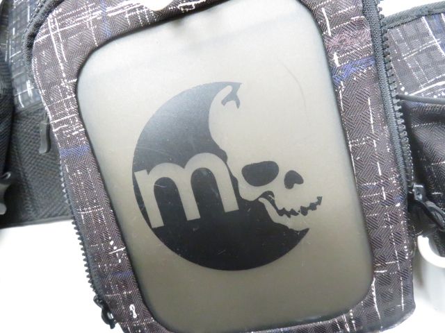 レッドムーン ライフジャケット