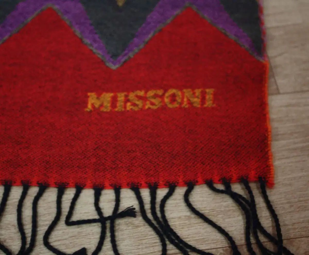 【使い勝手の良い】 M-1260 MISSONI ミッソーニ ユニセックス マフラー 推奨される