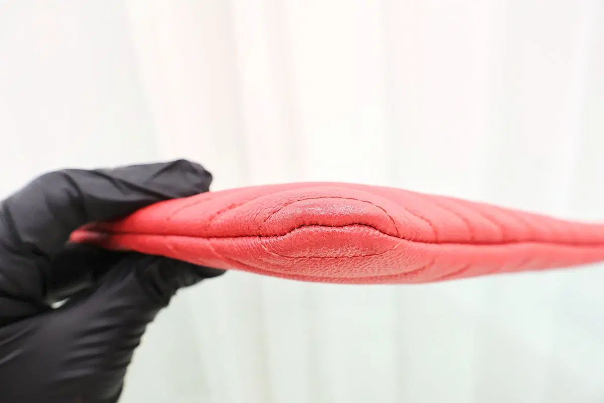  シャネル キャビア シェブロン クラッチバッグ ラージ シルバー a 82552 デパート クラッチバッグ バッグ