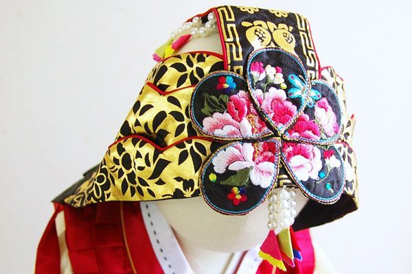 刺繍金箔クルレ帽子女の子用 100日～4才目安 kulre-3-s ギフト お土産 誕生祝