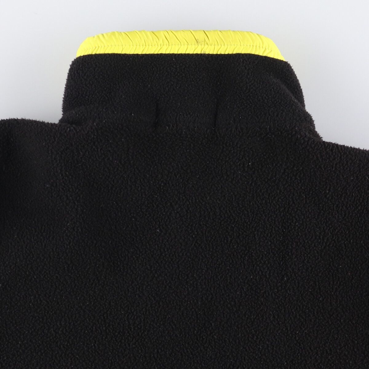 フリースプルオーバー