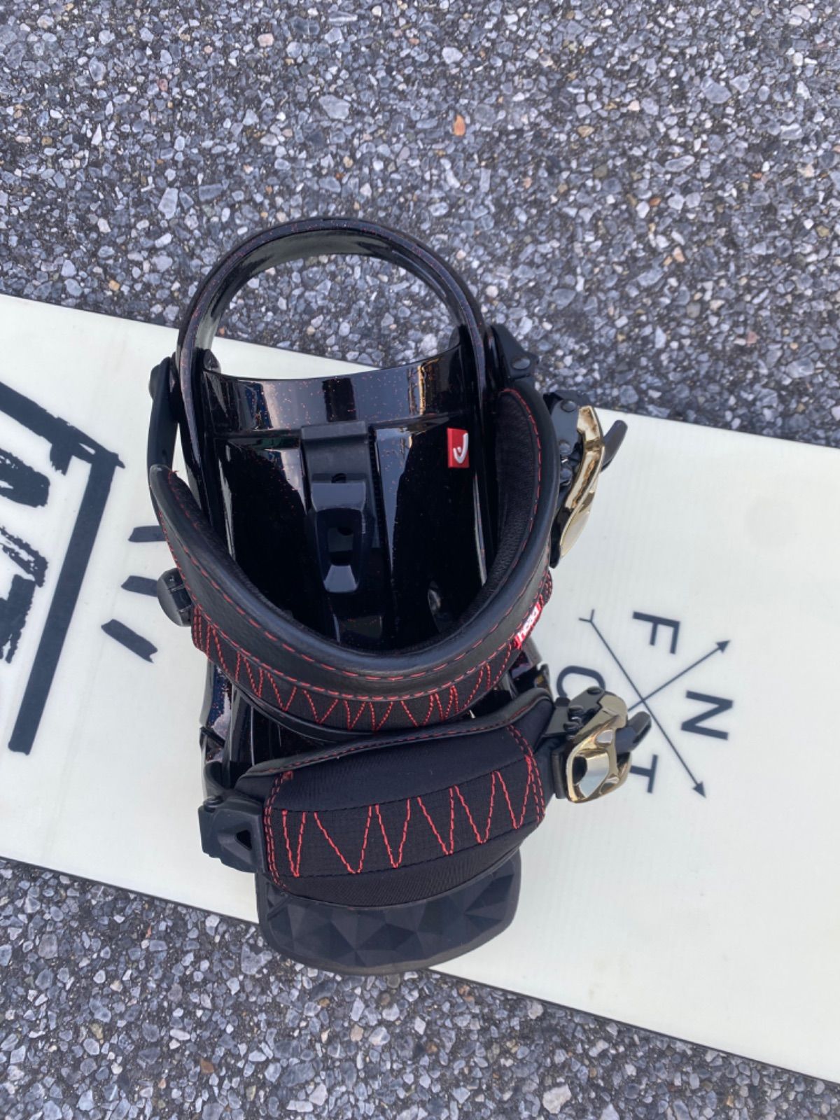 エフエヌティーシー TNT