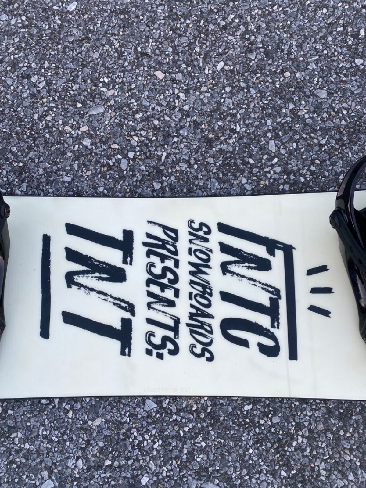 FNTC エフエヌティーシー TNT 2018 2019 スノーボード グラトリ 153 cm ダブルキャンバー ビンディング ケース付 品 子供用スノーボード ボード 