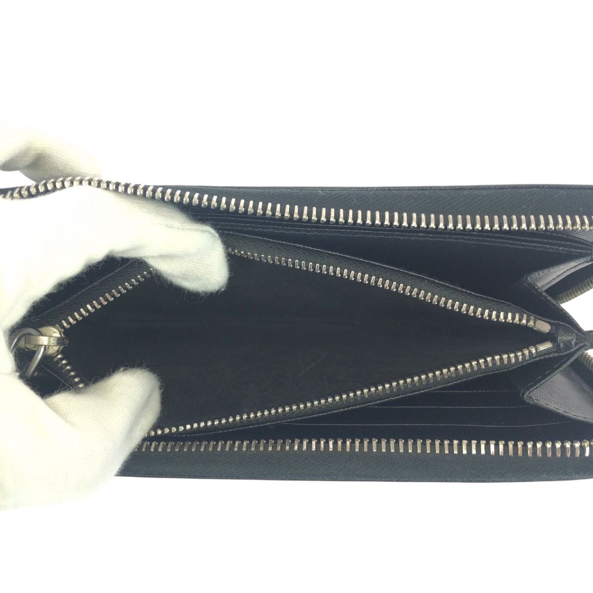 美品 PRADA プラダ サフィアーノ 三角ロゴプレート ブラック 黒