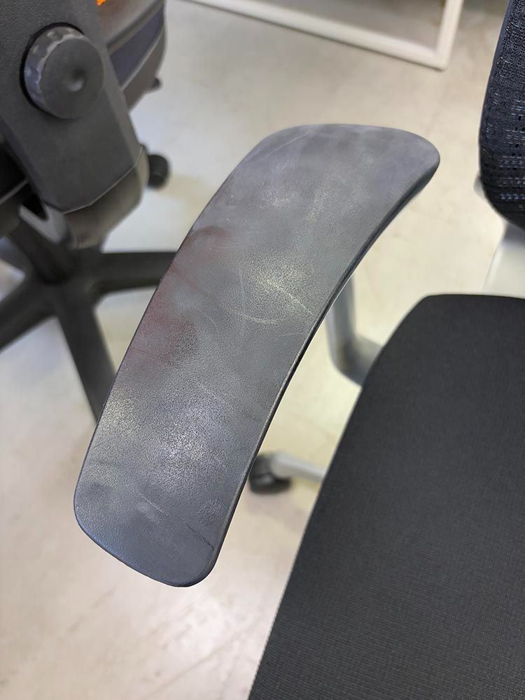 オカムラ okamura