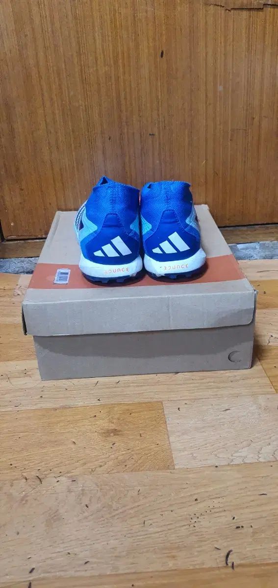 サッカーシューズ