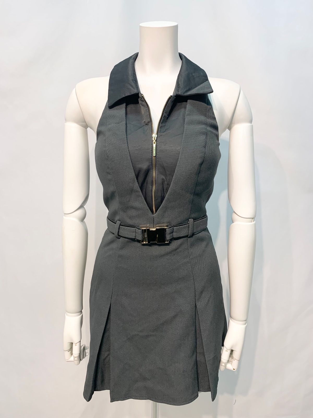 1764 ROBE de FLEURS Glossy ローブドフルール グロッシー キャバクラ ドレス プリーツ ゴールド金具 バックオープン タイト 襟付き キャバドレス S