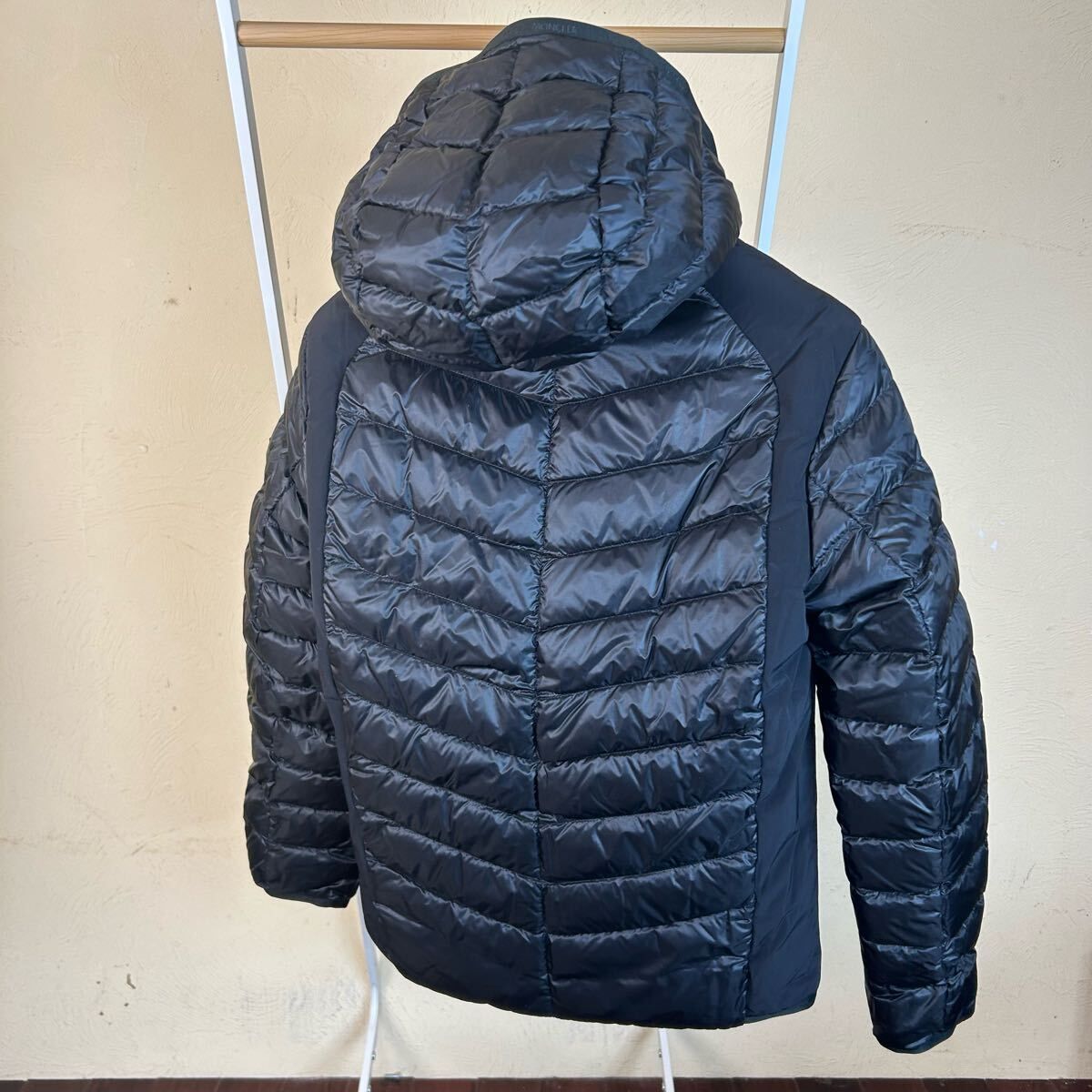 レア】MONCLER モンクレールライトダウンジャケットDEFFEYESラバー