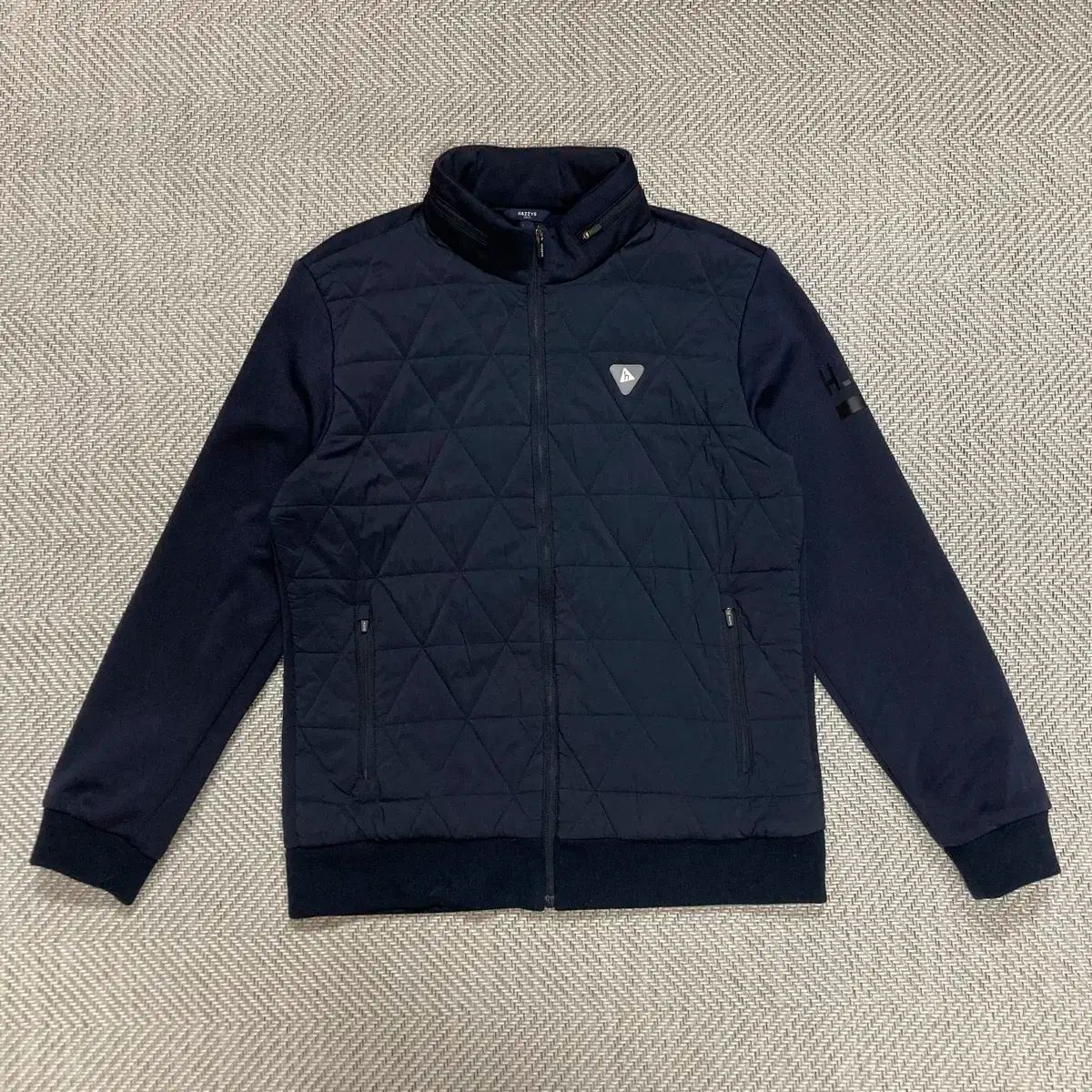 105 HAZZYS ゴルフ 起毛 キルティング ジャージ ジップアップ