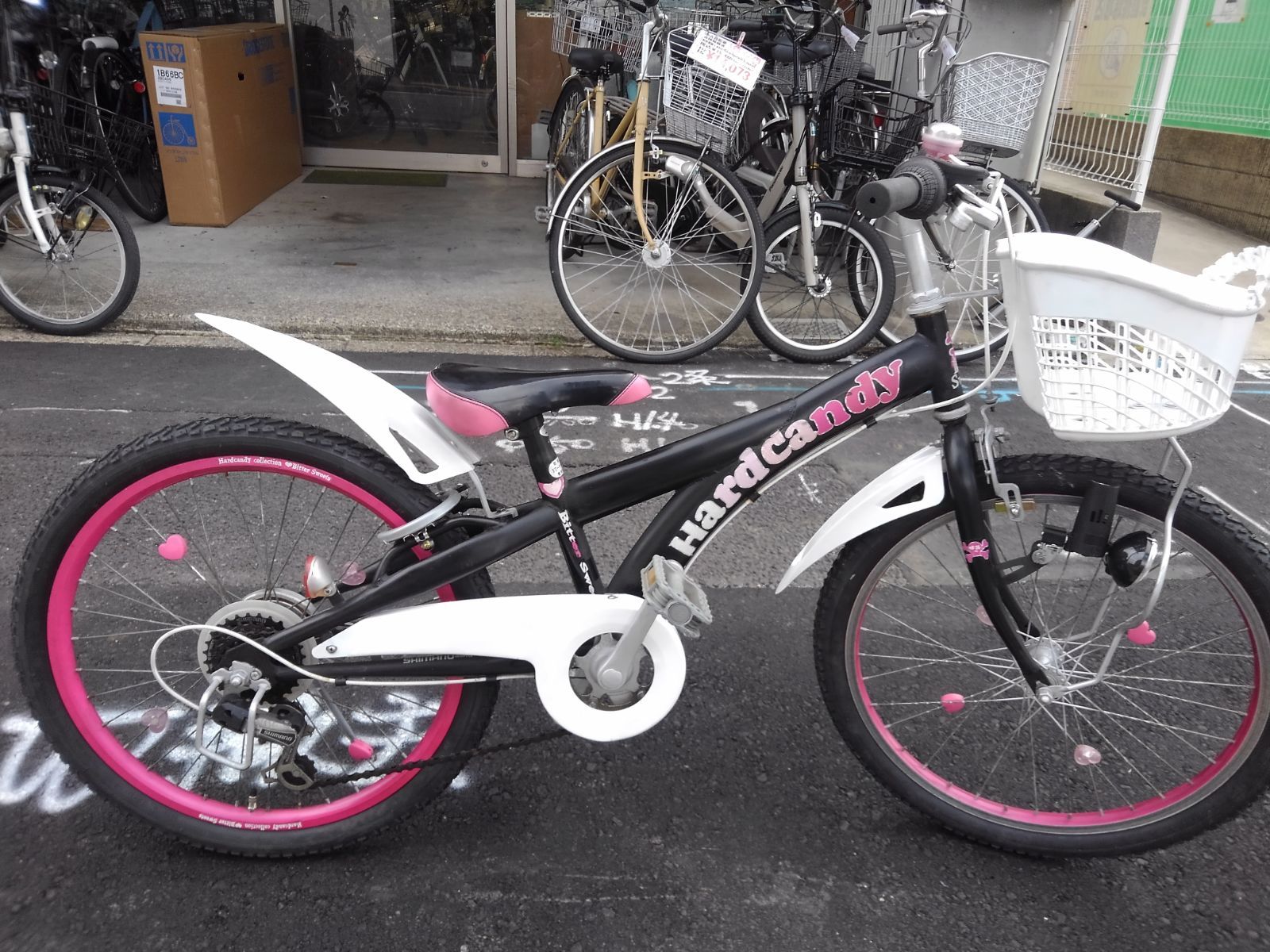 中古子供自転車３８０５　前後タイヤ新品！　２２インチ　６段ギヤ　ダイナモライト　 身長１２３㎝前後 引き取り限定！(名古屋市昭和区)中古子供自転車3805 前後タイヤ