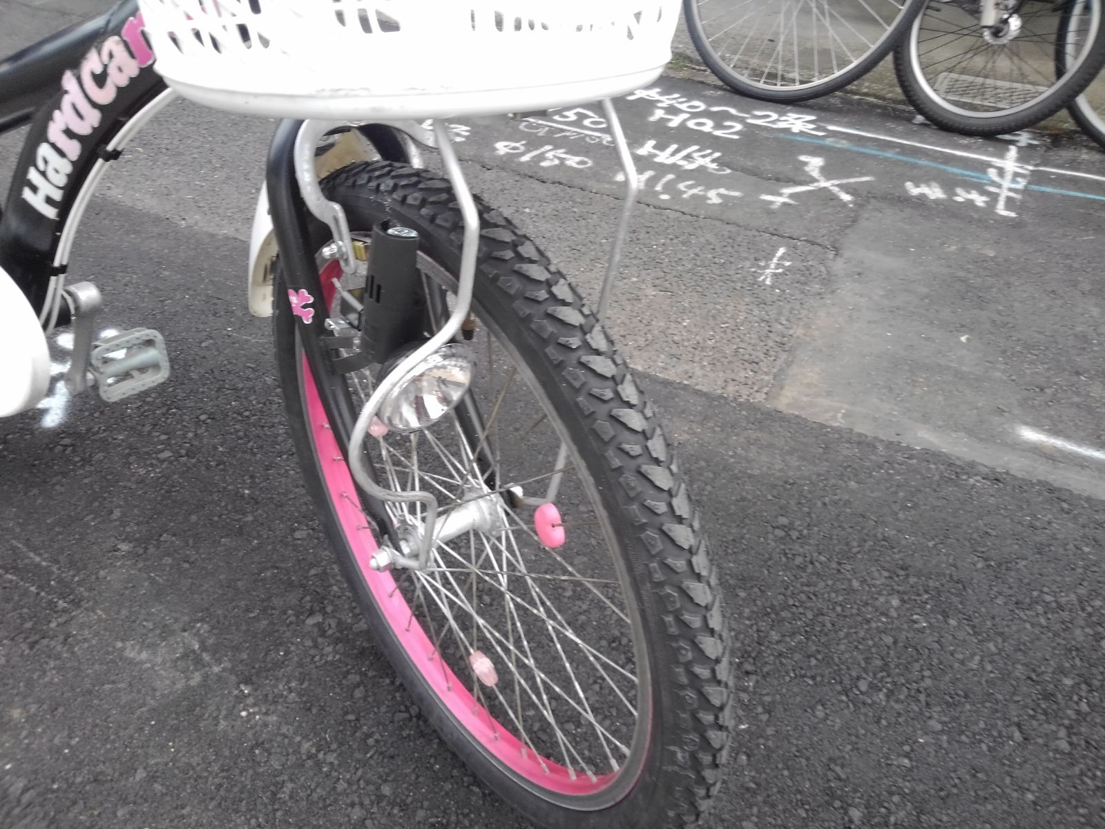中古子供自転車３８０５　前後タイヤ新品！　２２インチ　６段ギヤ　ダイナモライト　 身長１２３㎝前後 引き取り限定！(名古屋市昭和区)中古子供自転車3805 前後タイヤ