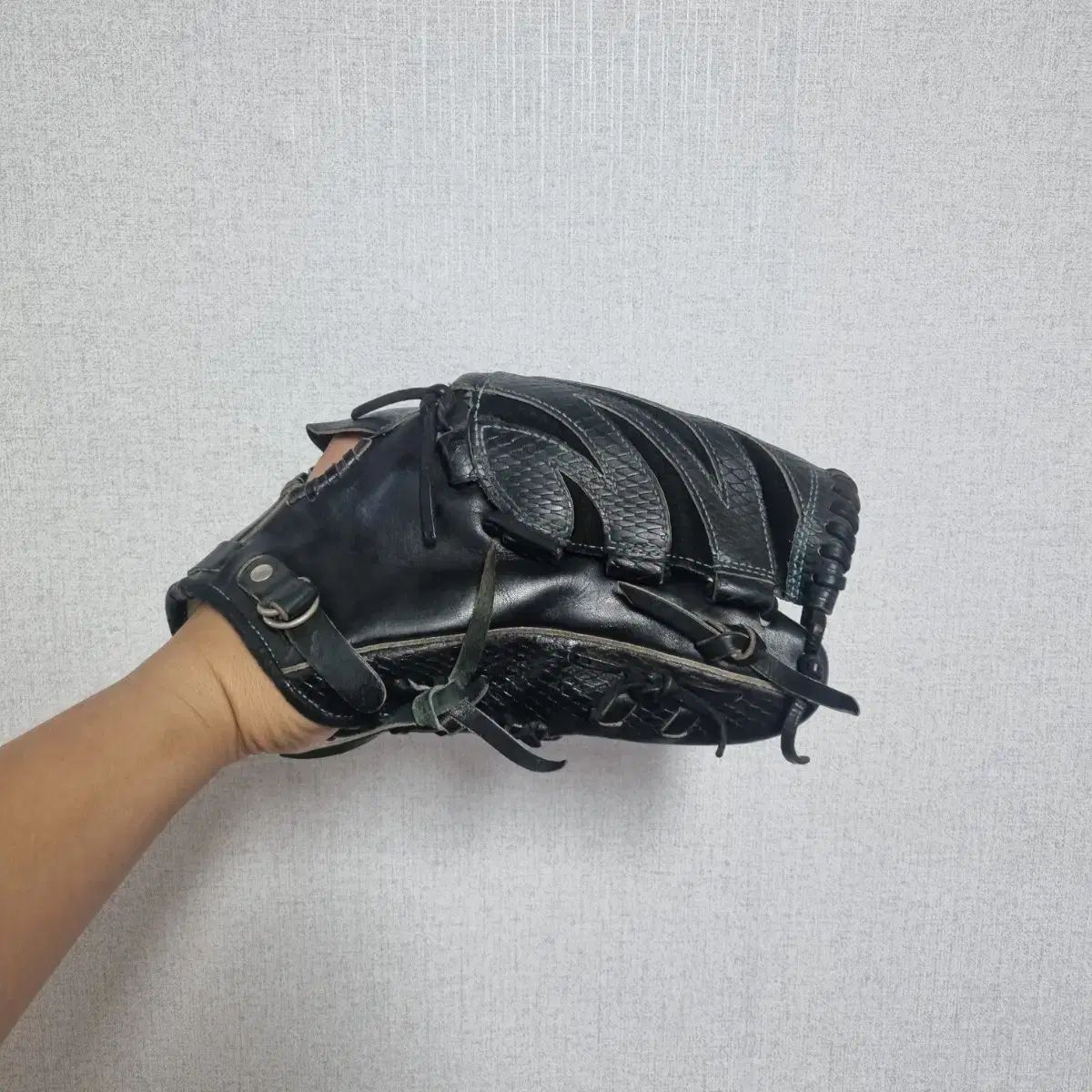 ウィルソンススタッフ 投手用グローブ