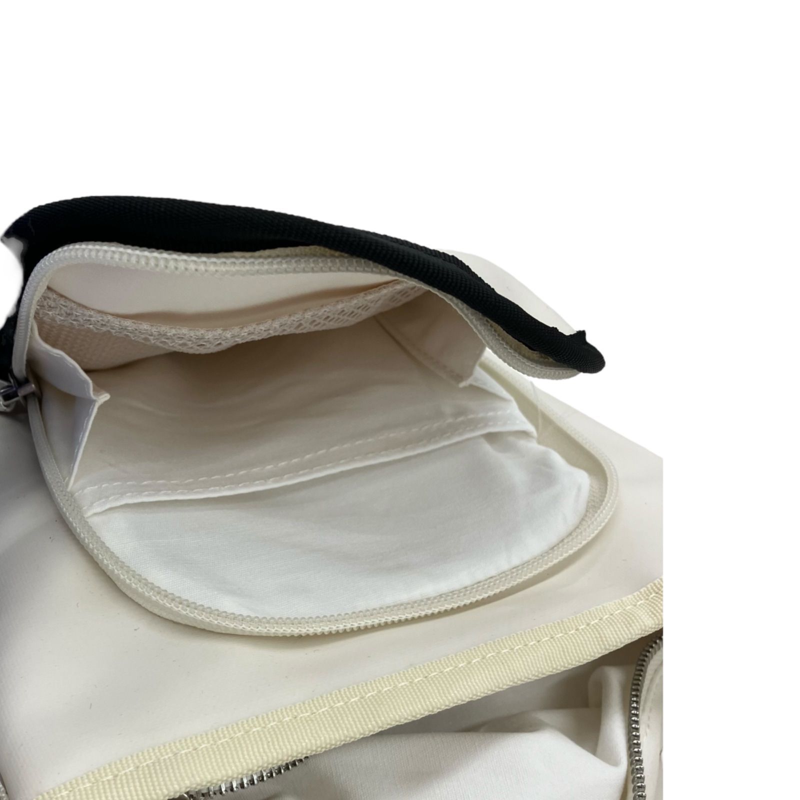 186000 現状品 THE NORTH FACE ザ・ノースフェイス THE NORTH FACE ザノースフェイス ショルダーバッグ NN7205N  アイボリー ユニセックス [250415HM210008] 186000 THE NORTH FACE ザ・ノースフェイス ショルダーバッグ NN7205N