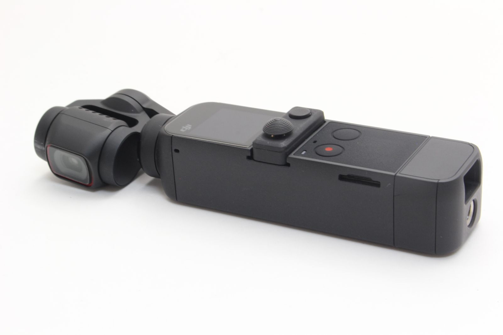 ディージェーアイ