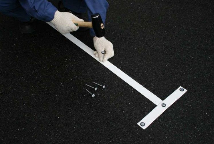 Glaken ブーブーライン 釘 砂利 芝生用 パッキン黒 100本入 BBNP 100 駐車場駐 輪場 ラインテープ 駐車場ライン引き