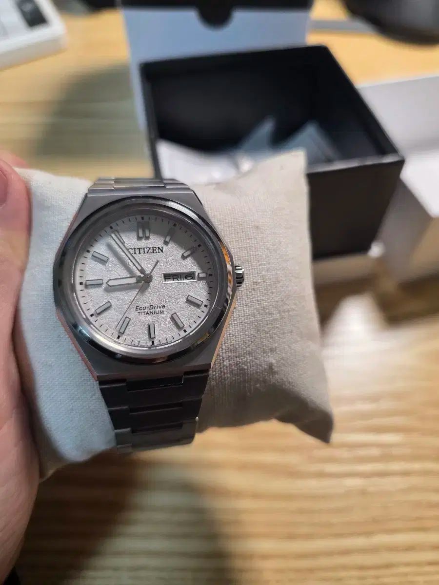 シチズン 젠신 aw0130-85a