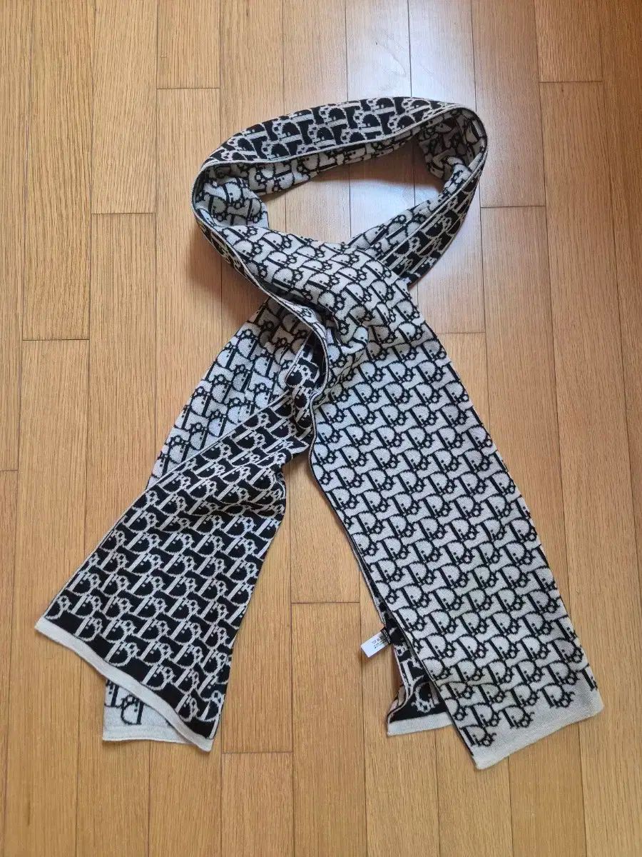 クリスチャン ディオール オブリーク マフラー