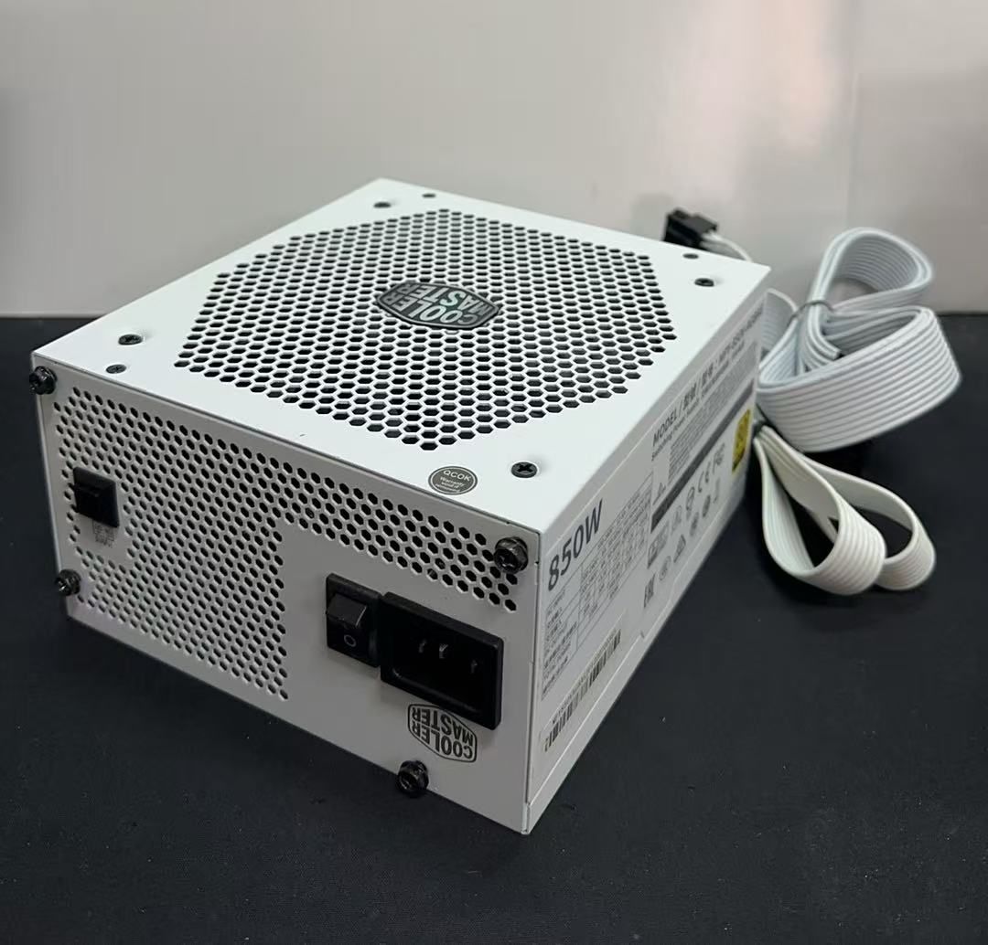 COOLER MASTER CoolerMaster MPY 850 V AGBAG 921403