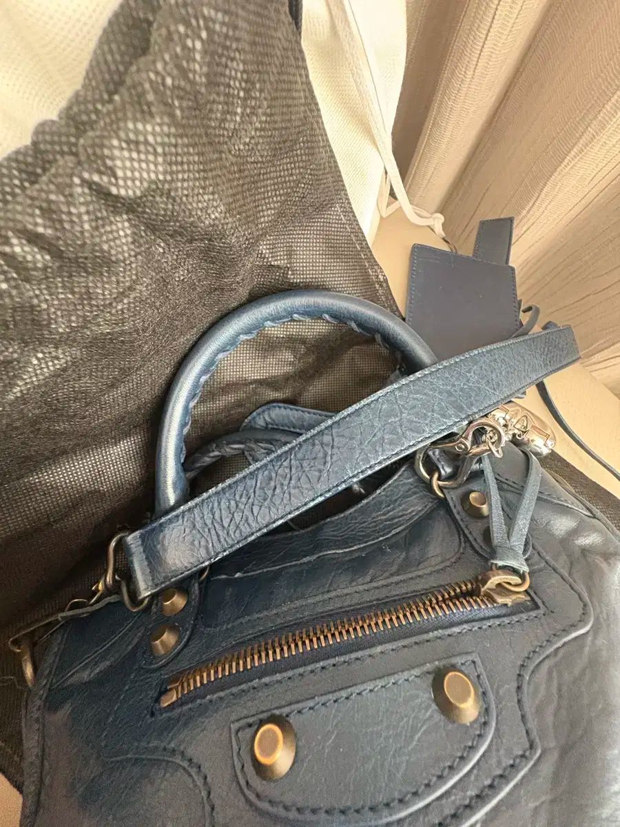 バレンシアガ ルシティ