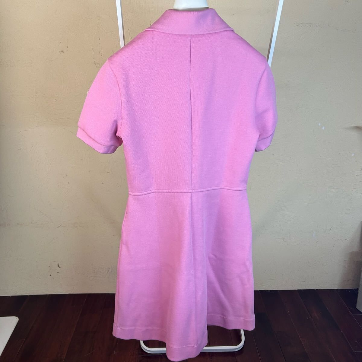 新作】MONCLER モンクレール 半袖ワンピースドレスピンクXs - メルカリ