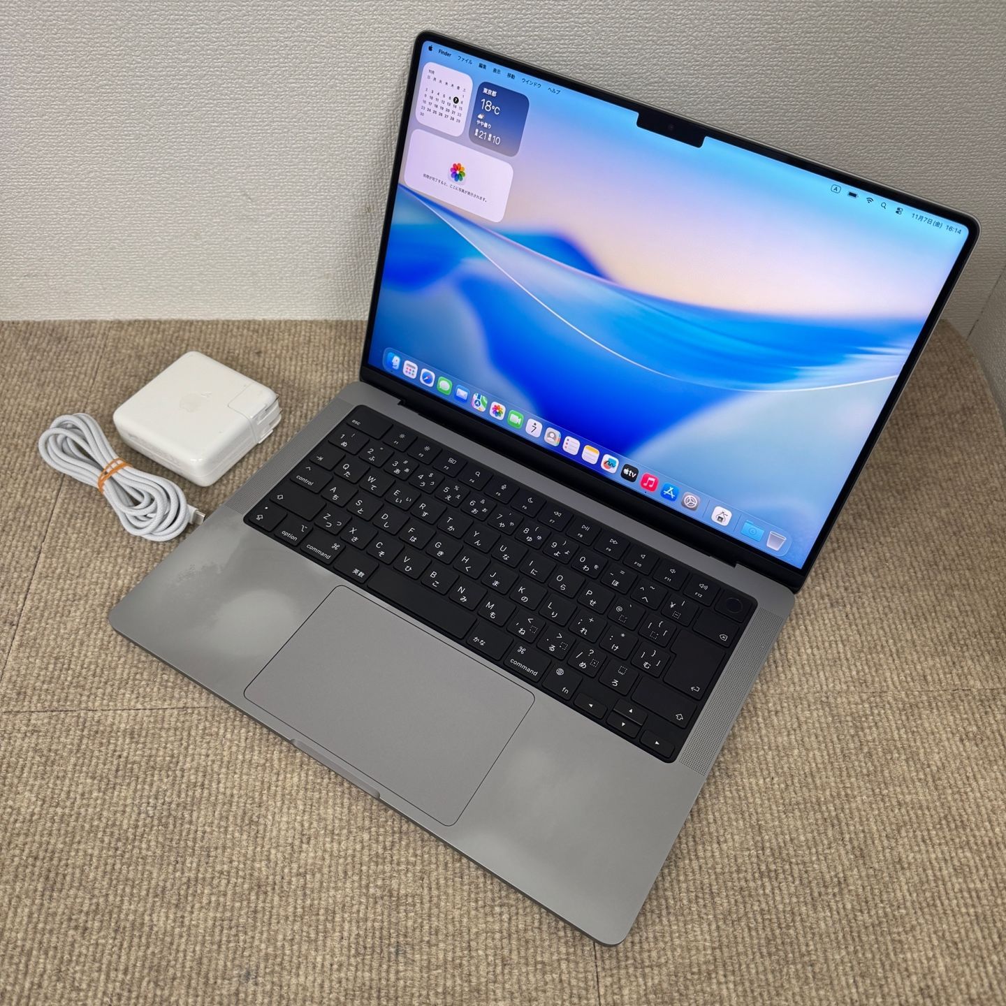 Apple MacBook Pro 14 2021 A2442 M1 PRO RAM 32GB SSD 1TB スペースグレー 充放電回数 49 MC082