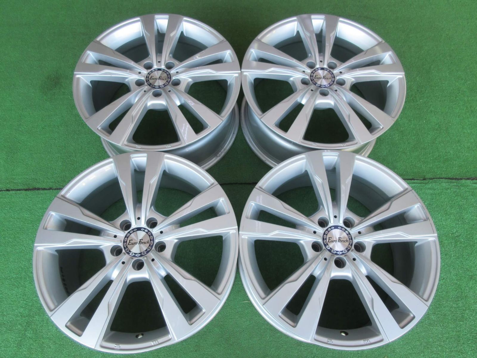 メルセデスベンツ GLC用ホイール ユーロフォルシュ 8 J 18 5 H 112 43 ボルト ハブ設計です