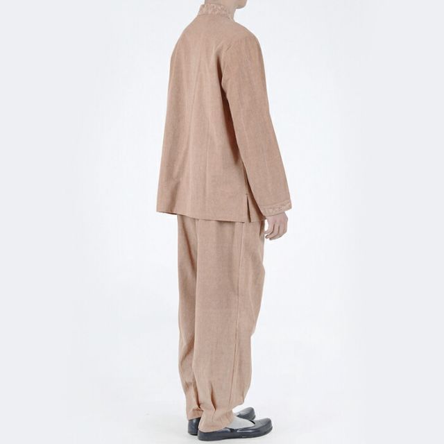 黄土色 ベージュ