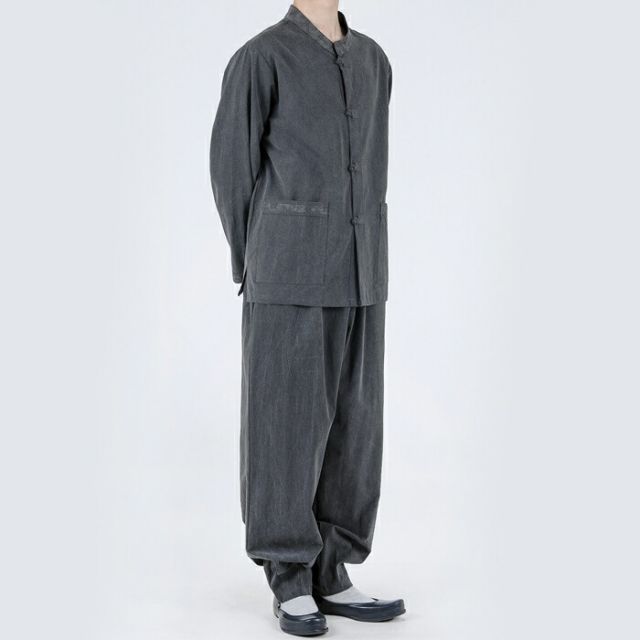 K-POP ラフな着こなし