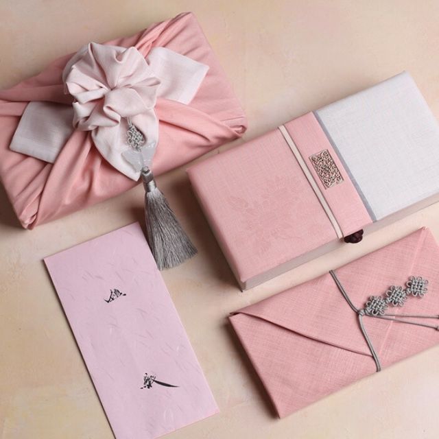 韓国ポンチェ 17点 結納品フルセット幸福 韓国 結納品 結納用品 通販 男性側 婚礼イェダム 結納 五穀チュモニ 鏡 糸 風呂敷 袱紗 収納 ノリゲ 17品目 略式 セット 通販 ponchieset-1-s 韓国 結納 結納用品 ポンチェ