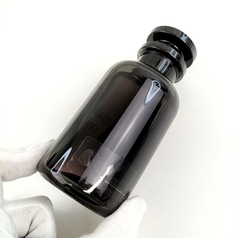 サーブルローズ