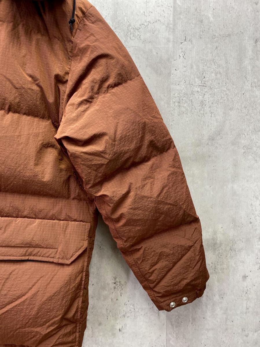 ダウンジャケット