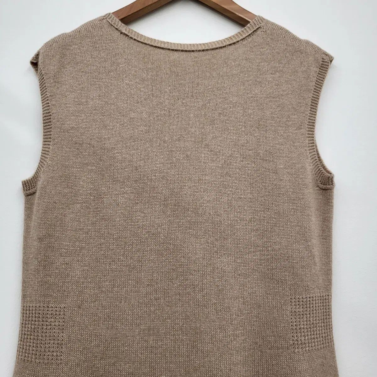 カシミア ノースリーブ