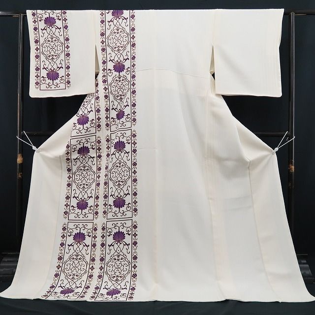 モダン和装に個性の演出 正絹