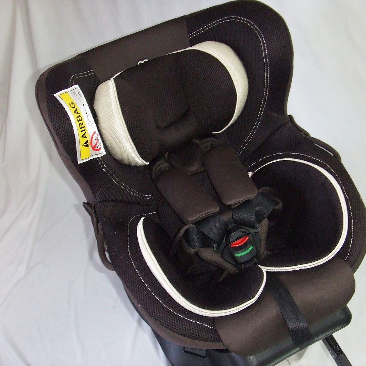 っ 厳選 チャイルドシート エールベベ クルット4 iグランス ISOFIX 新生児から4歳 B