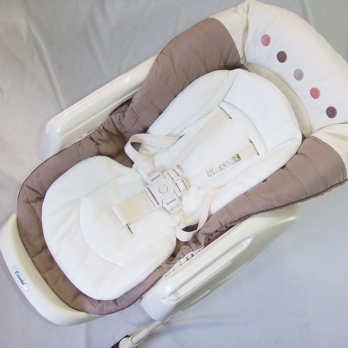 っ 厳選 電動 ハイローチェア コンビ ネムリラ オートスウィング combi 電動スイング ハイロー B