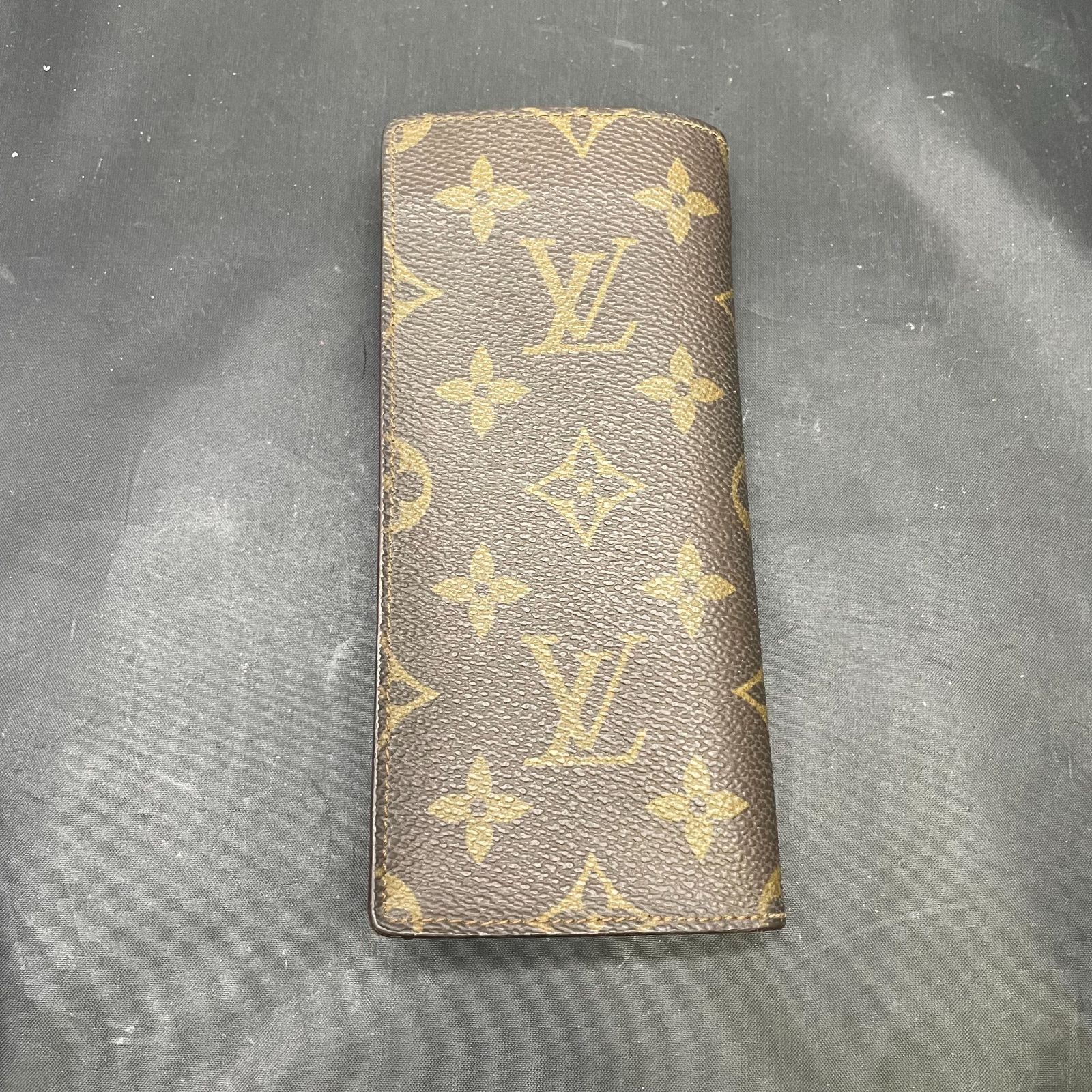 ルイヴィトン モノグラム メガネケース B25110070