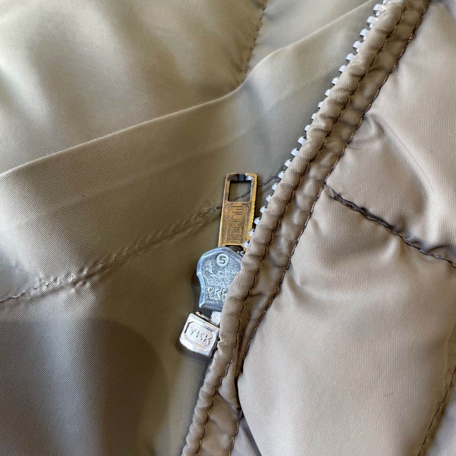 VINTAGE ダウンベスト