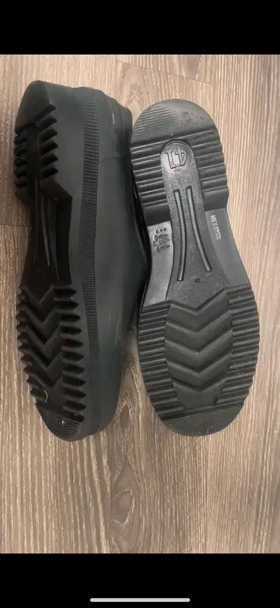 プラスチック LyNN 有馬 かな ダークグリーン